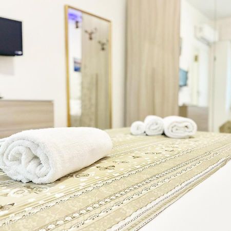 Pgs Immobiliare Srls Residenza Marino Bilocale In Centro Storico La Maddalena Apartment La Maddalena  Ngoại thất bức ảnh