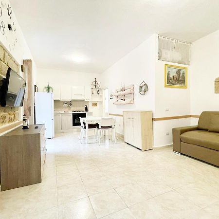Pgs Immobiliare Srls Residenza Marino Bilocale In Centro Storico La Maddalena Apartment La Maddalena  Ngoại thất bức ảnh